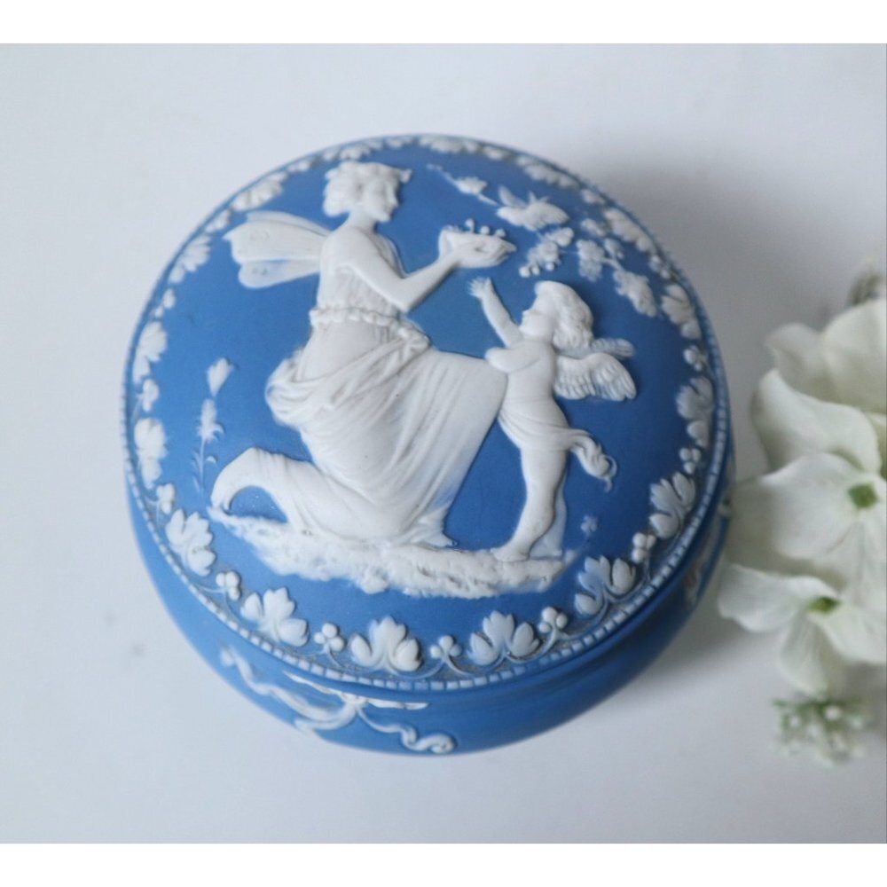 Vintage Numbered Jasperware Trinket Box Embossed Cameo Dresser Blue & White Ange